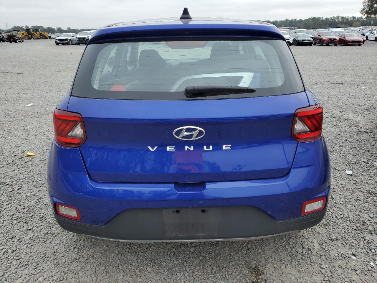 2021 Hyundai Venue - Image 6