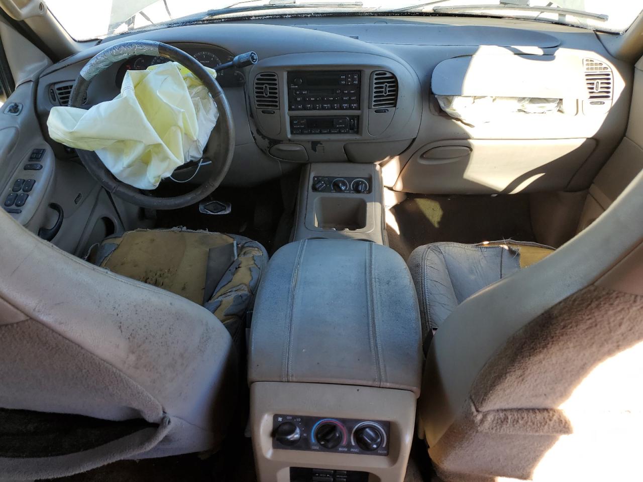 2001 Ford Expedition - Image 8