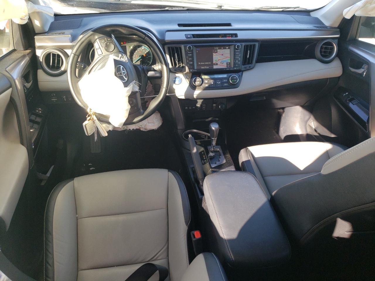 2018 Toyota RAV 4 - Image 8