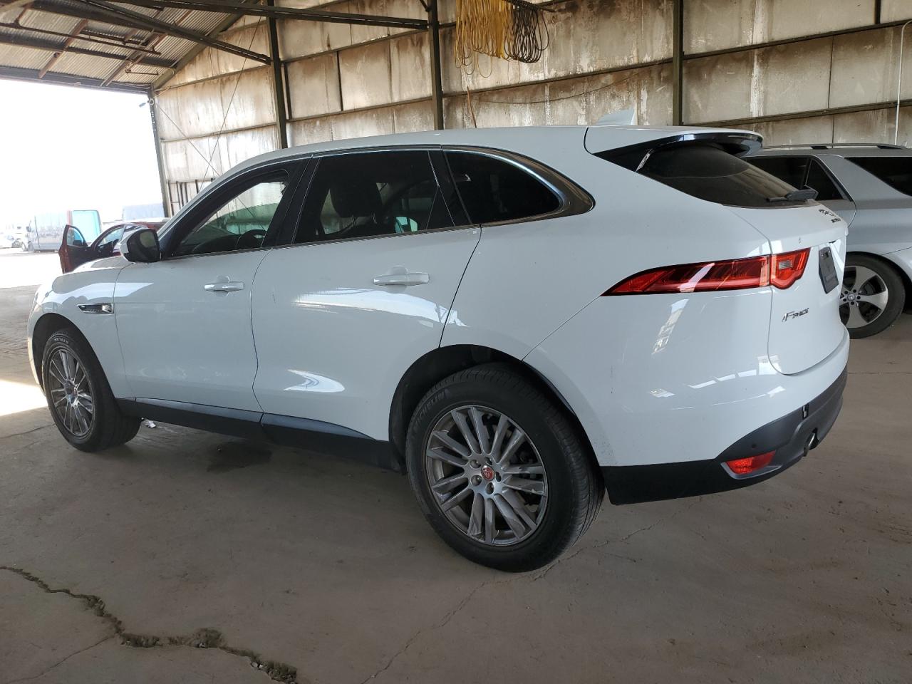 2019 Jaguar F-Pace - Image 2