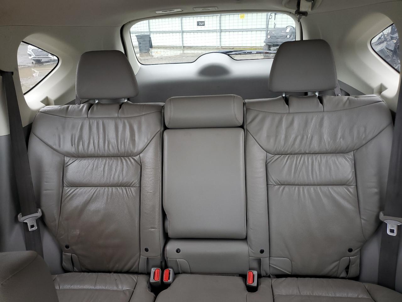 2014 Honda CR-V - Image 10