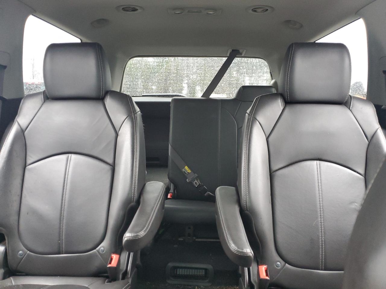 2015 GMC Acadia - Image 10