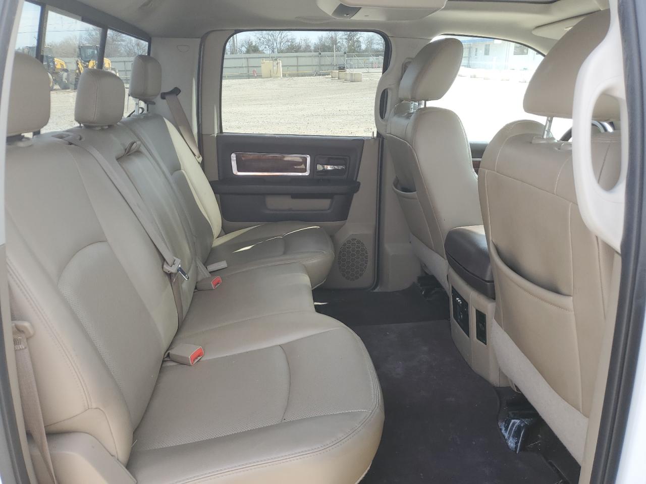2010 Dodge RAM - Image 10