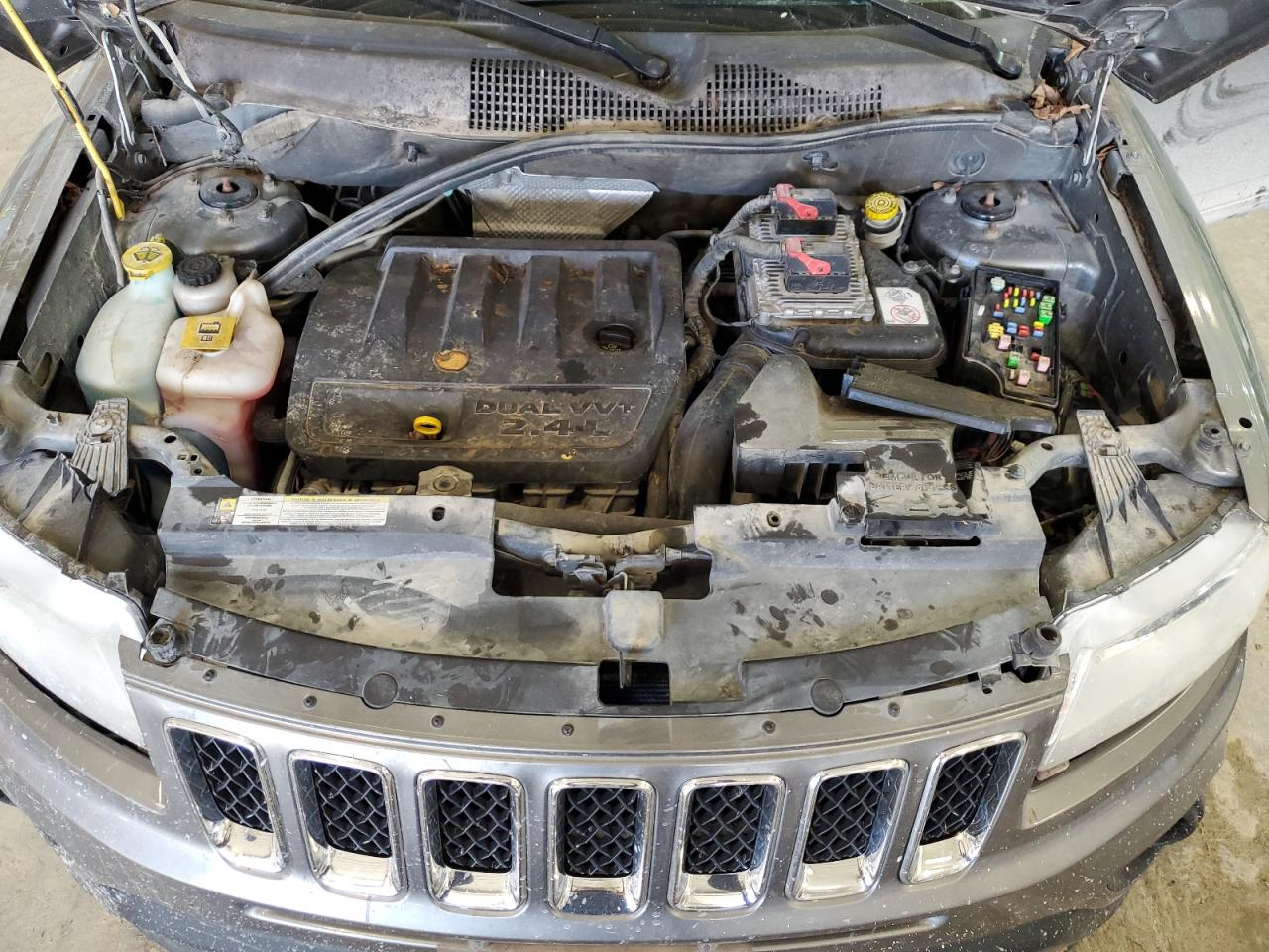 2013 Jeep Compass - Image 12