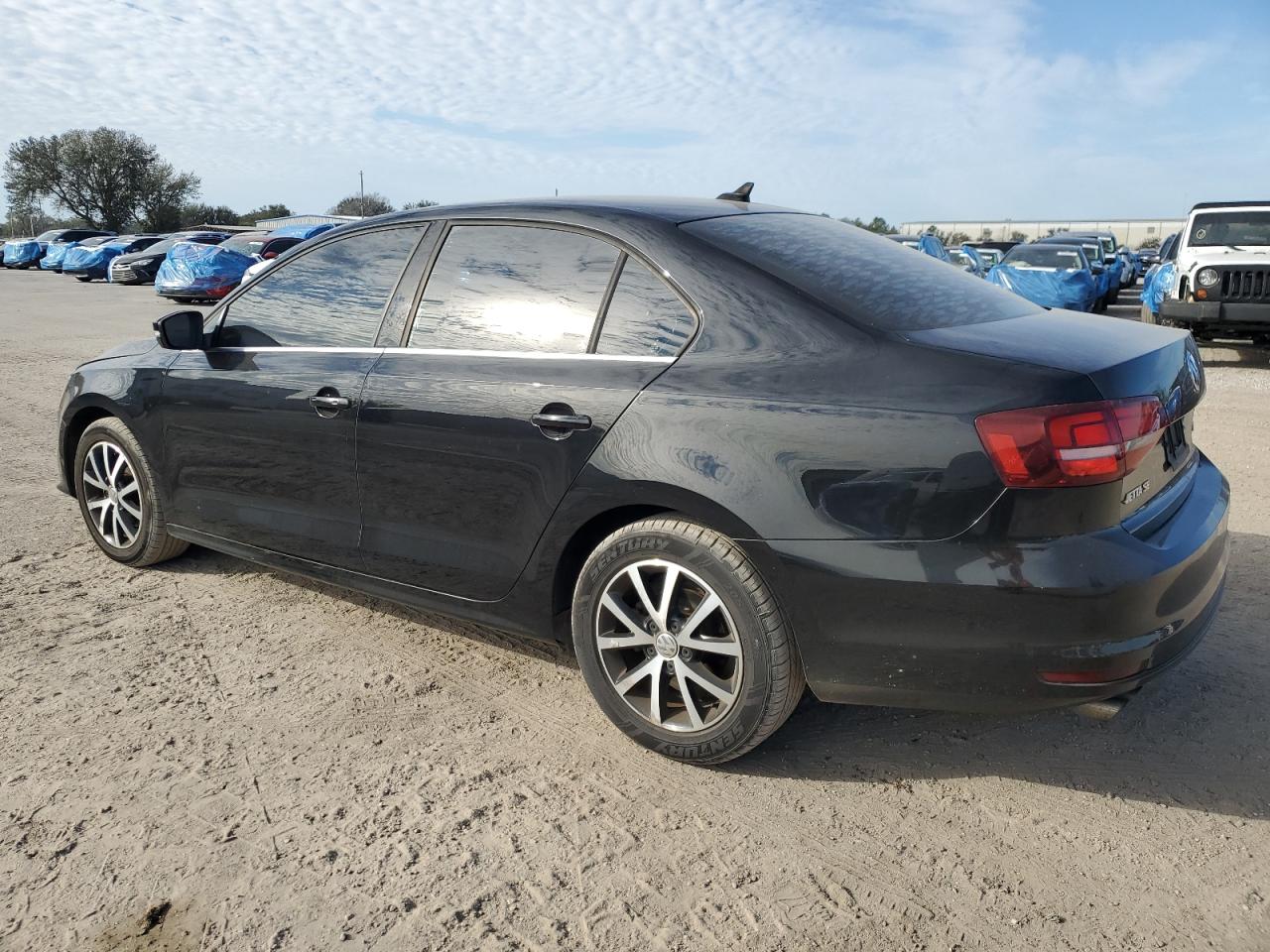 2017 Volkswagen Jetta - Image 2
