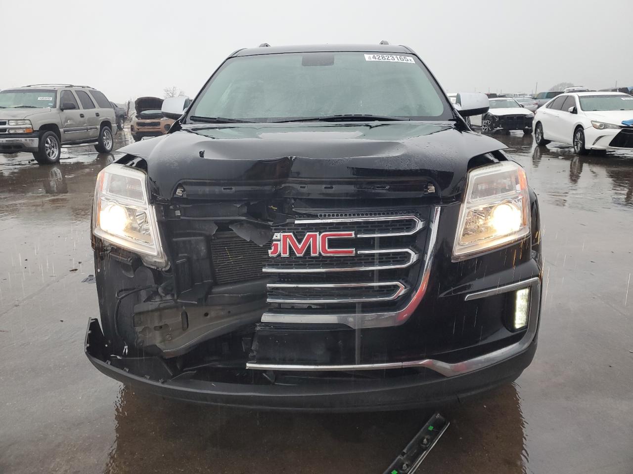 2017 GMC Terrain - Image 5