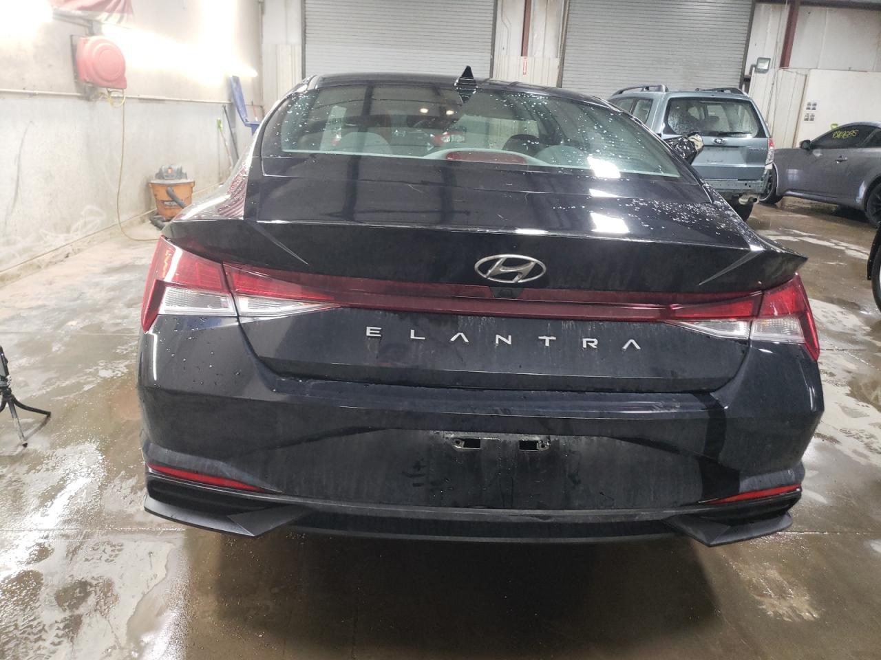 2023 Hyundai Elantra - Image 6