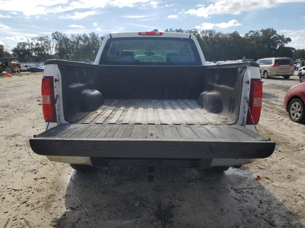 2009 Chevrolet Silverado - Image 6