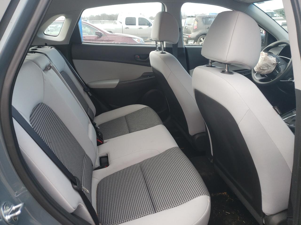 2022 Hyundai Kona - Image 12
