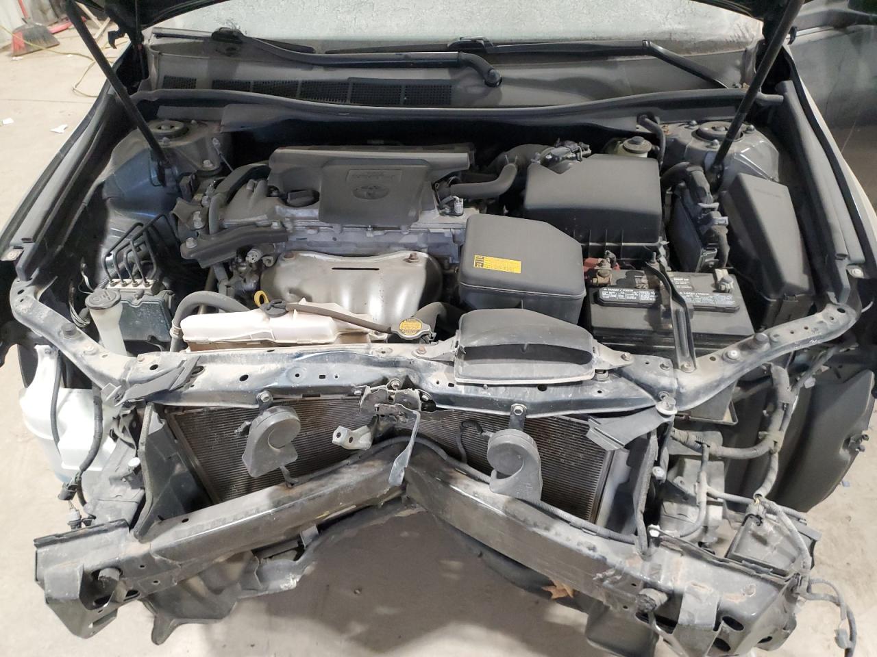 2015 Toyota Camry - Image 11
