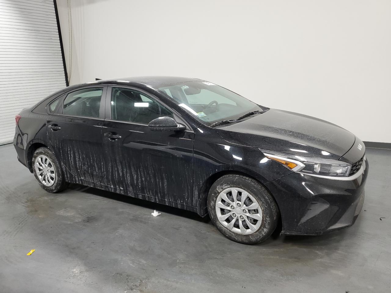 2023 Kia Forte - Image 4