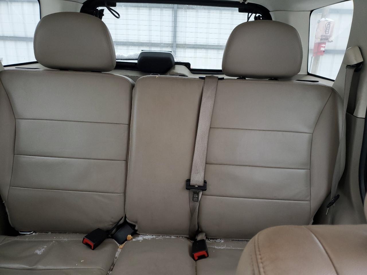 2011 Ford Escape - Image 10