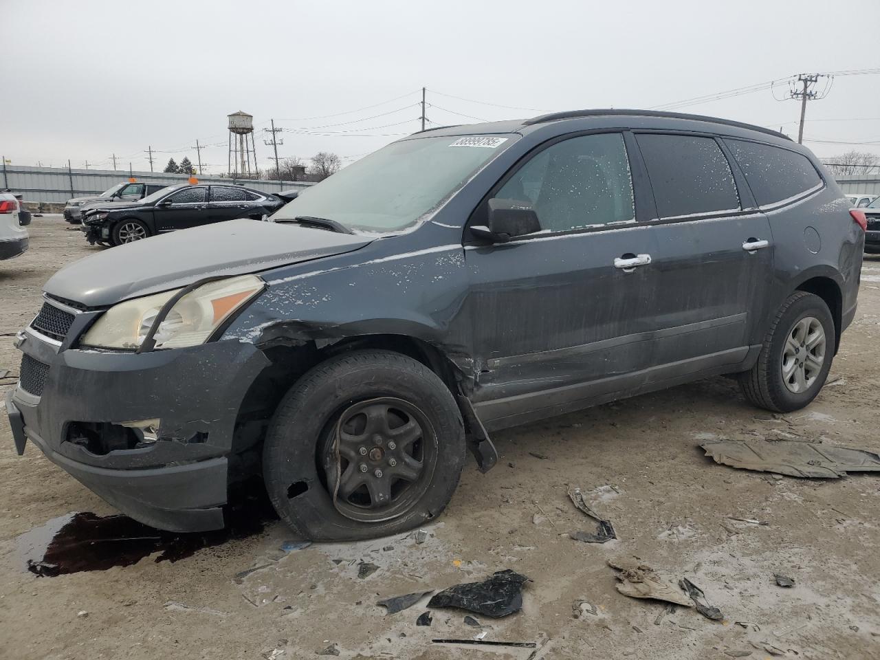 2009 Chevrolet Traverse Ls for Sale in Chicago Heights, IL - All Over