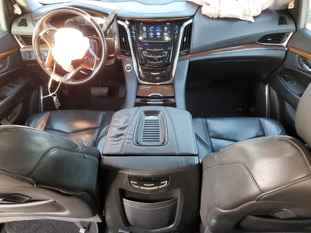 2017 Cadillac Escalade - Image 8