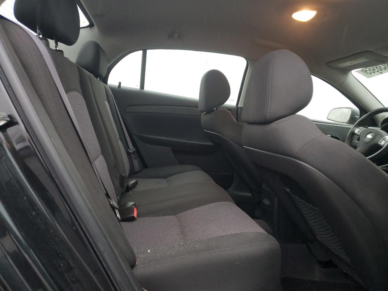 2010 Chevrolet Malibu - Image 10