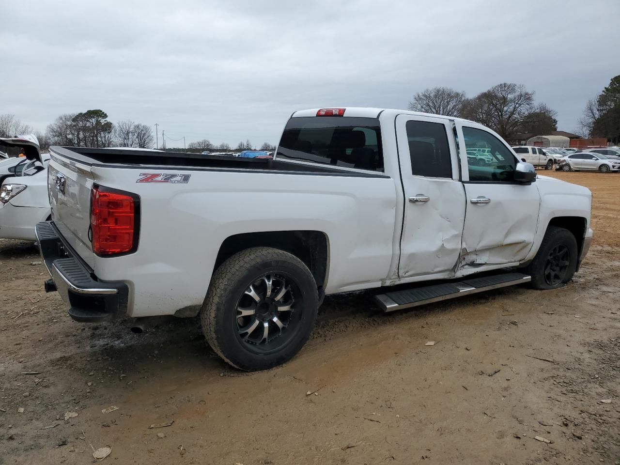2014 Chevrolet Silverado - Image 3