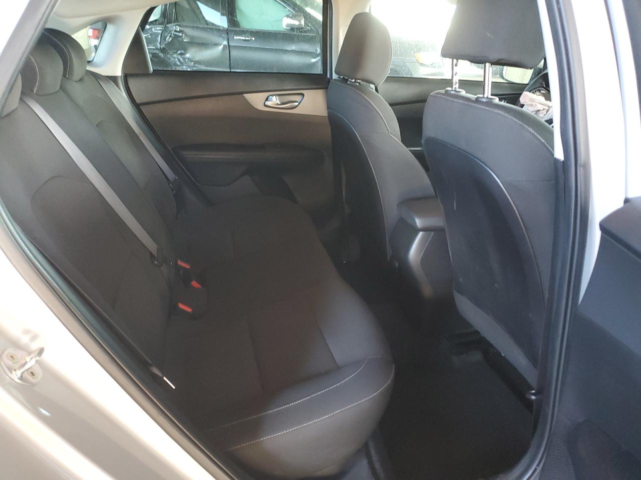 2020 Kia Forte - Image 11