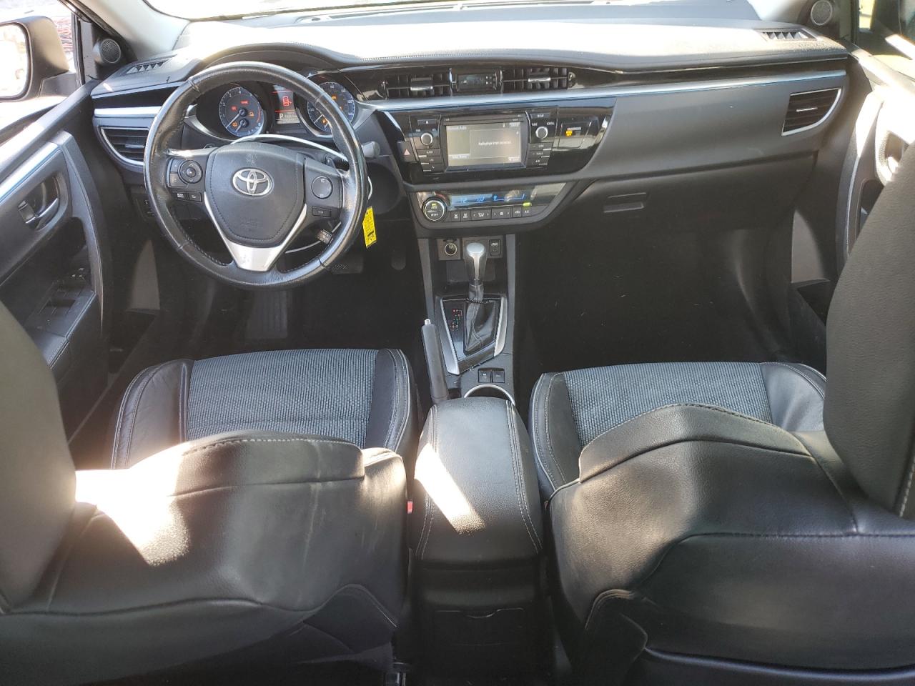 2015 Toyota Corolla - Image 8