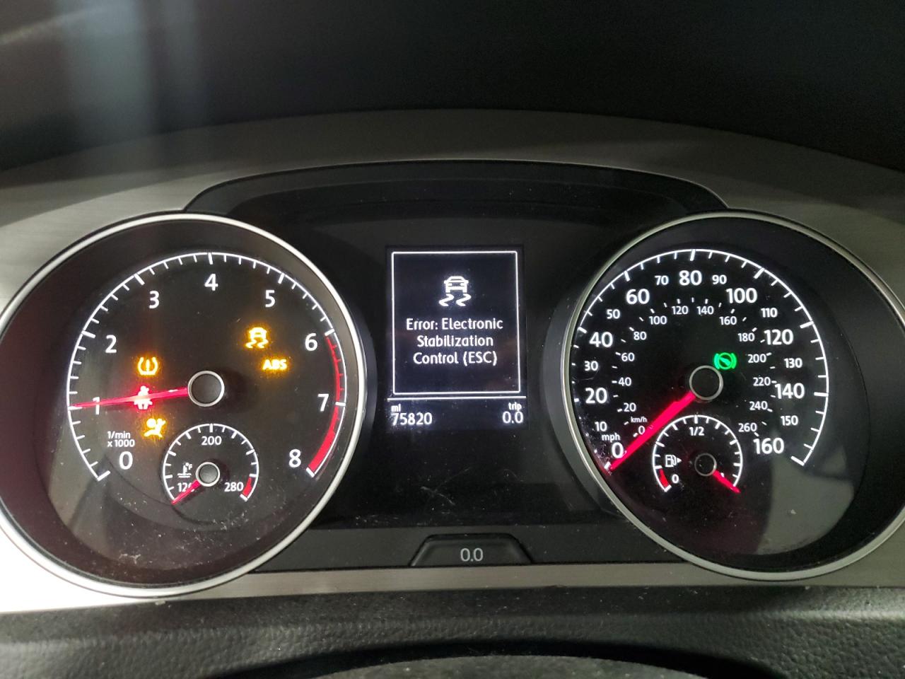 2017 Volkswagen Golf - Image 9