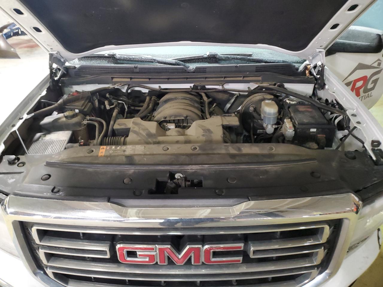 2018 GMC Sierra - Image 11