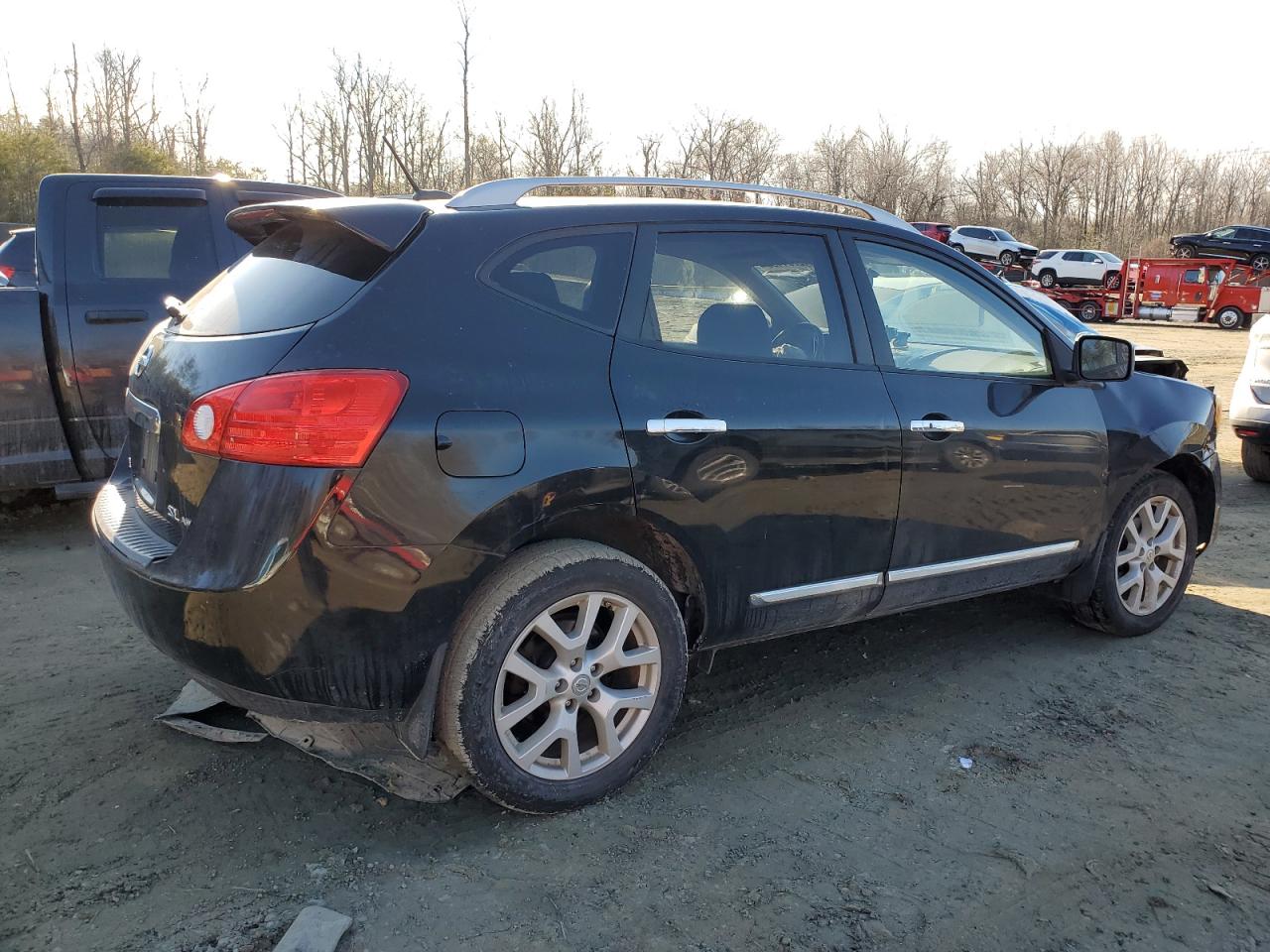2011 Nissan Rogue - Image 3