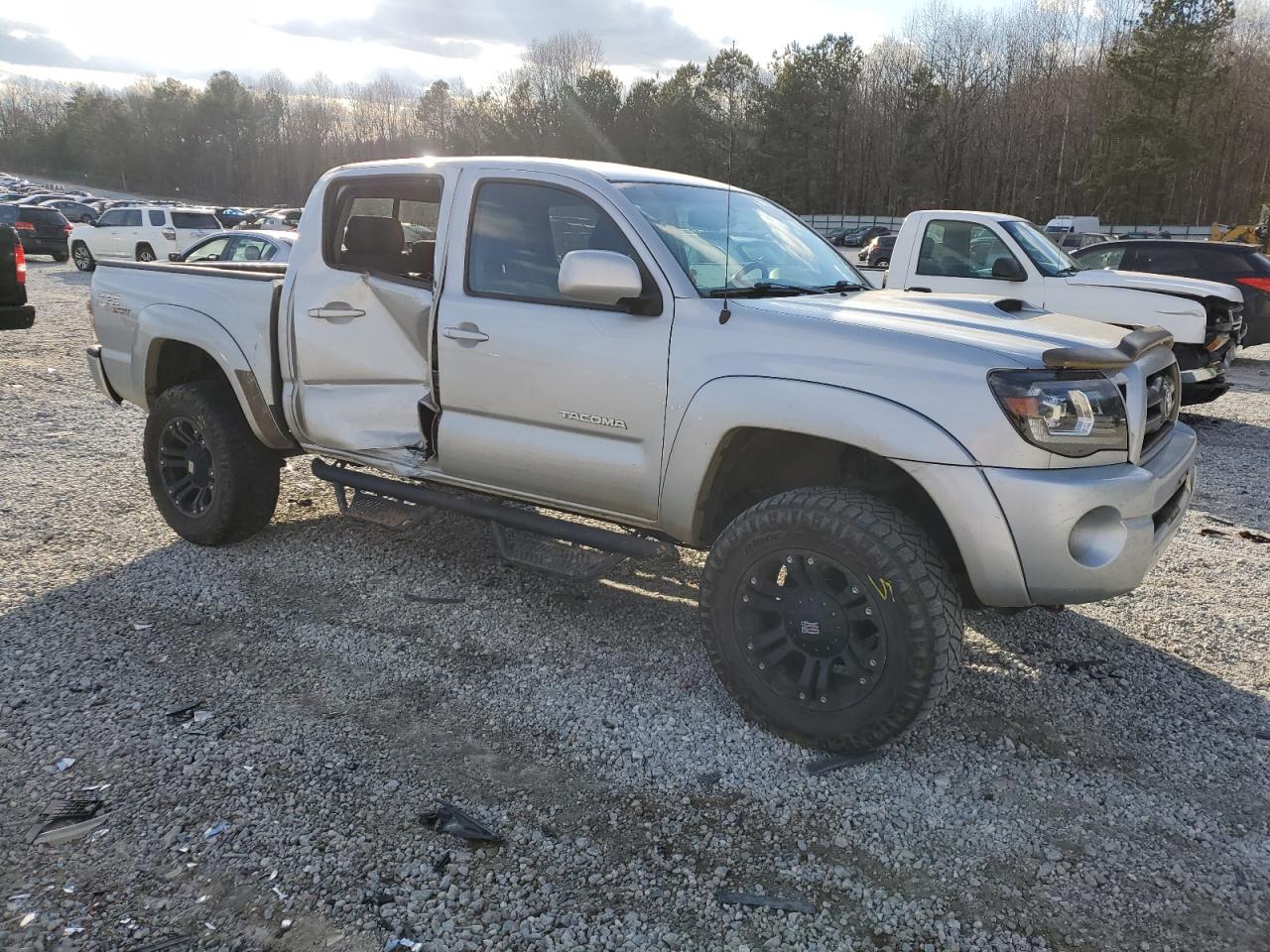 2010 Toyota Tacoma - Image 4