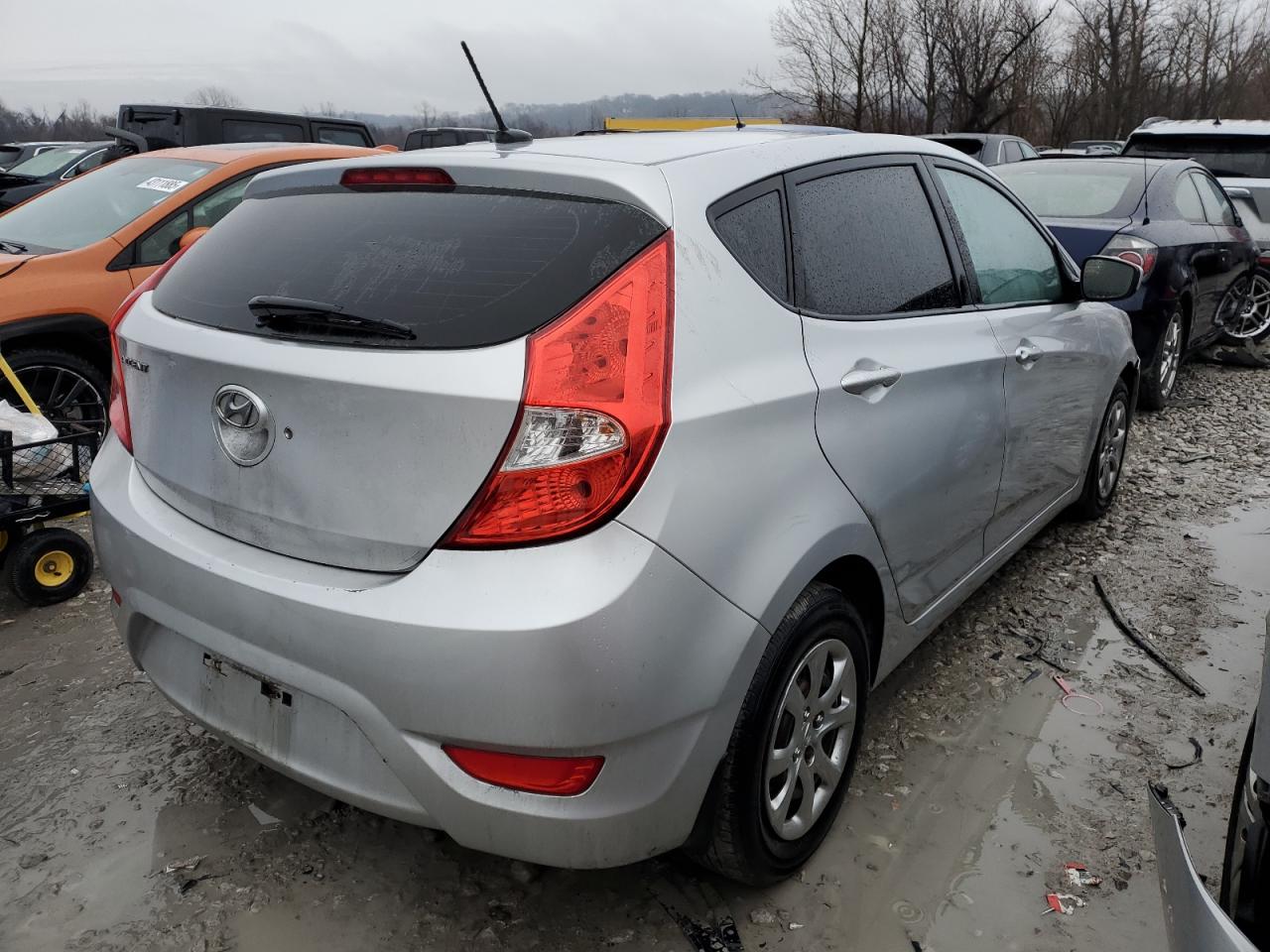 2014 Hyundai Accent - Image 3