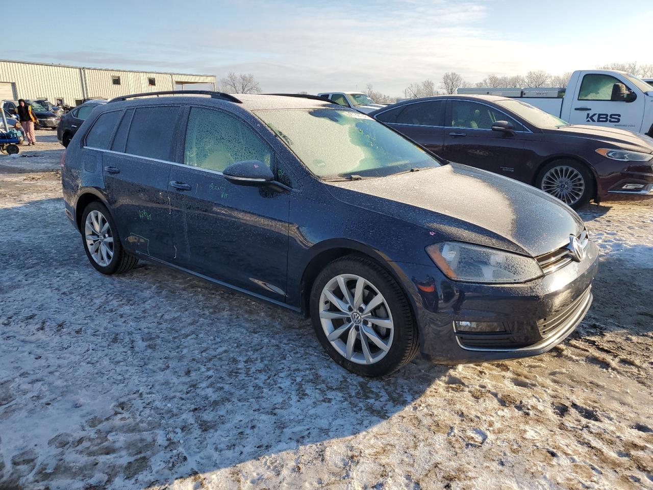 2016 Volkswagen Golf - Image 4