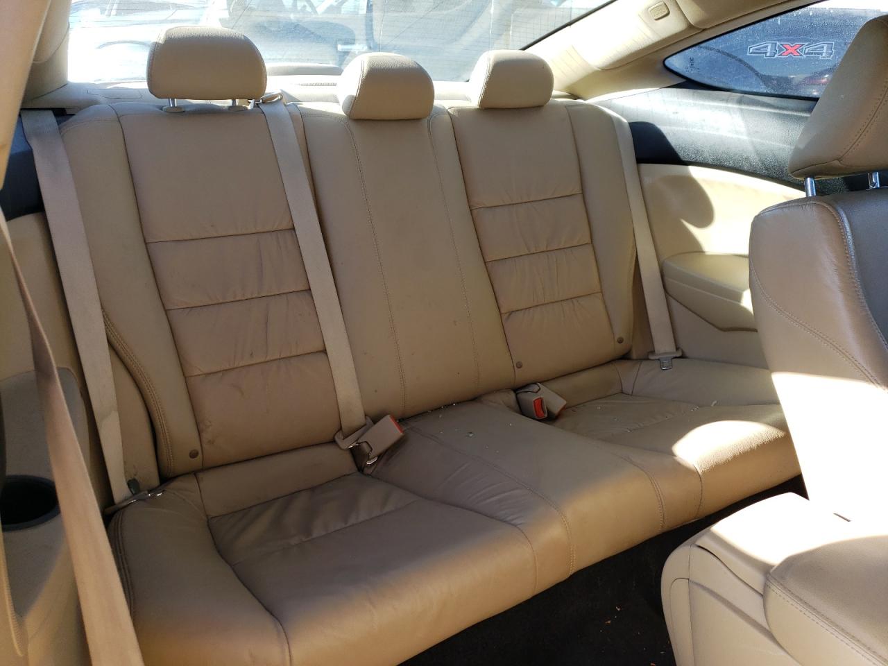 2012 Honda Accord - Image 10