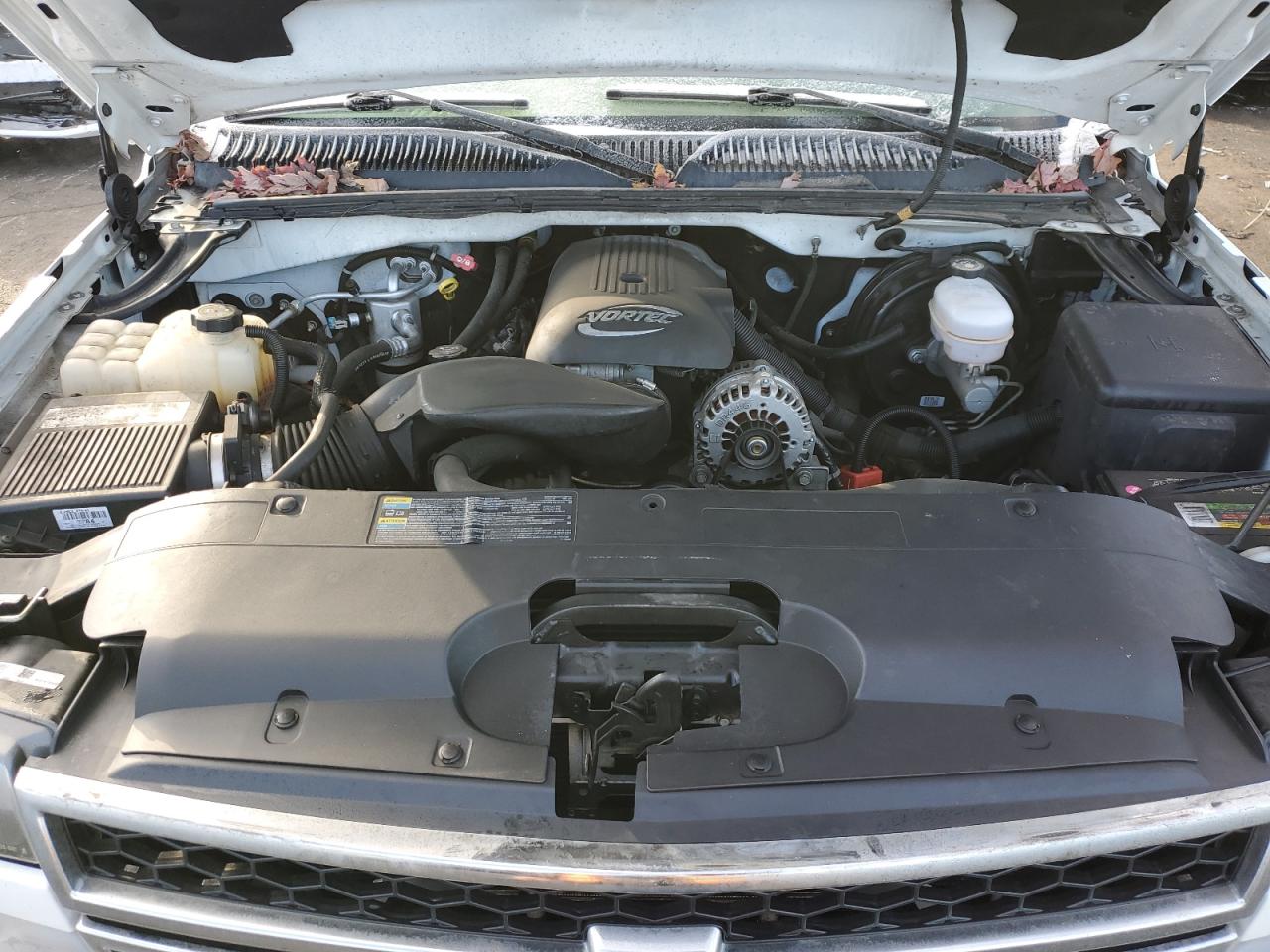 2006 Chevrolet Silverado - Image 11