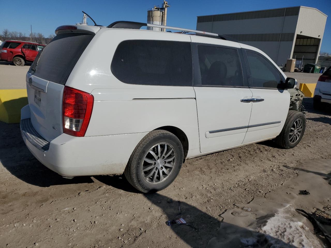 2012 Kia Sedona - Image 3