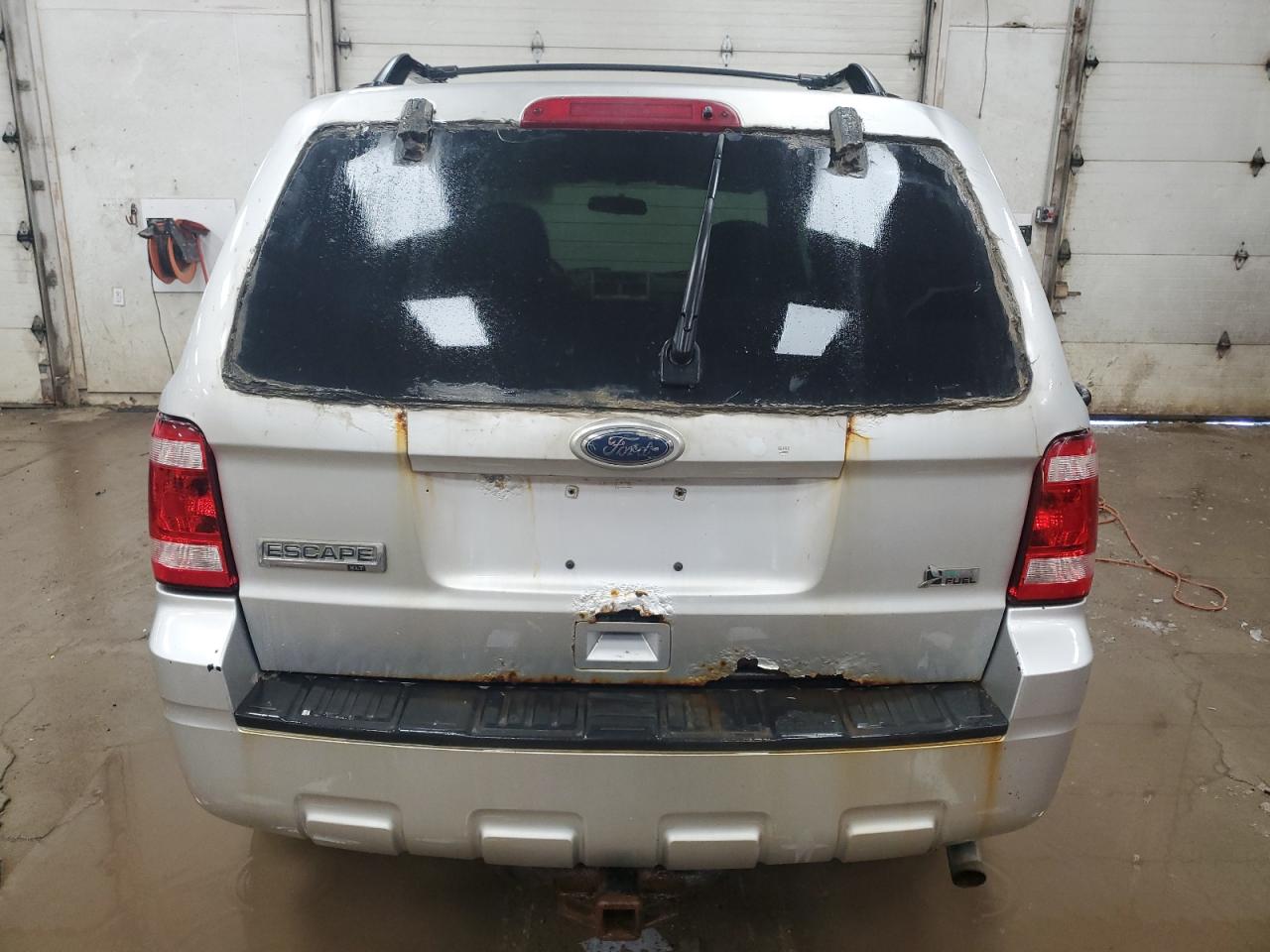 2010 Ford Escape - Image 6