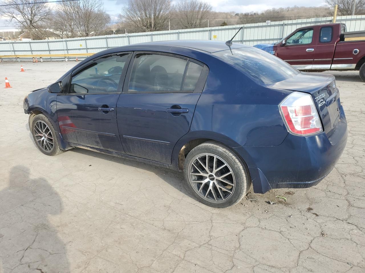 2009 Nissan Sentra - Image 2