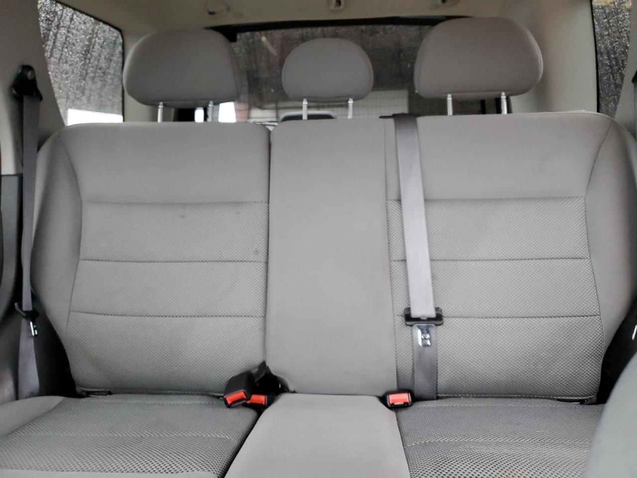 2007 Ford Escape - Image 10
