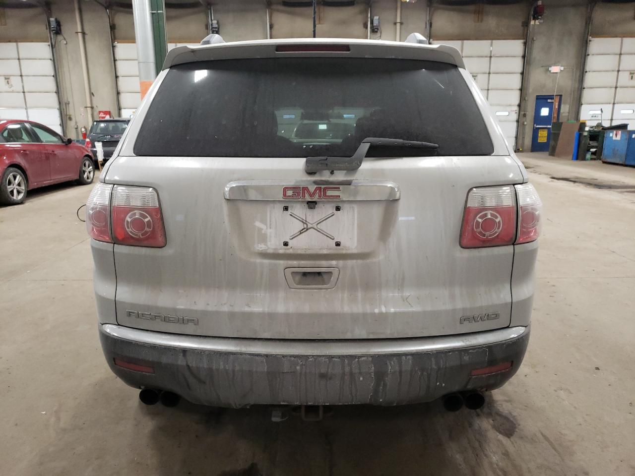 2011 GMC Acadia - Image 6