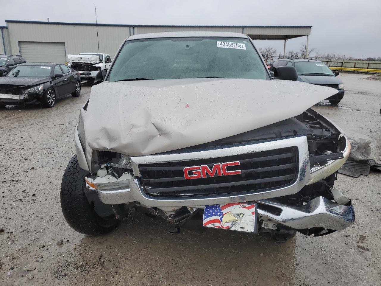 2004 GMC Sierra - Image 5
