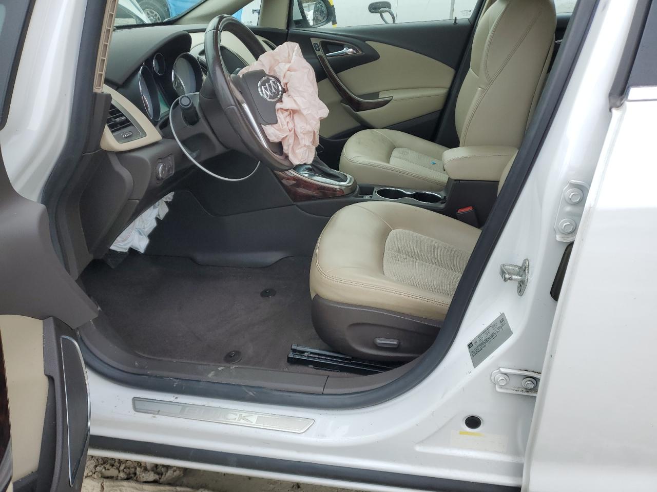 2014 Buick Verano - Image 7