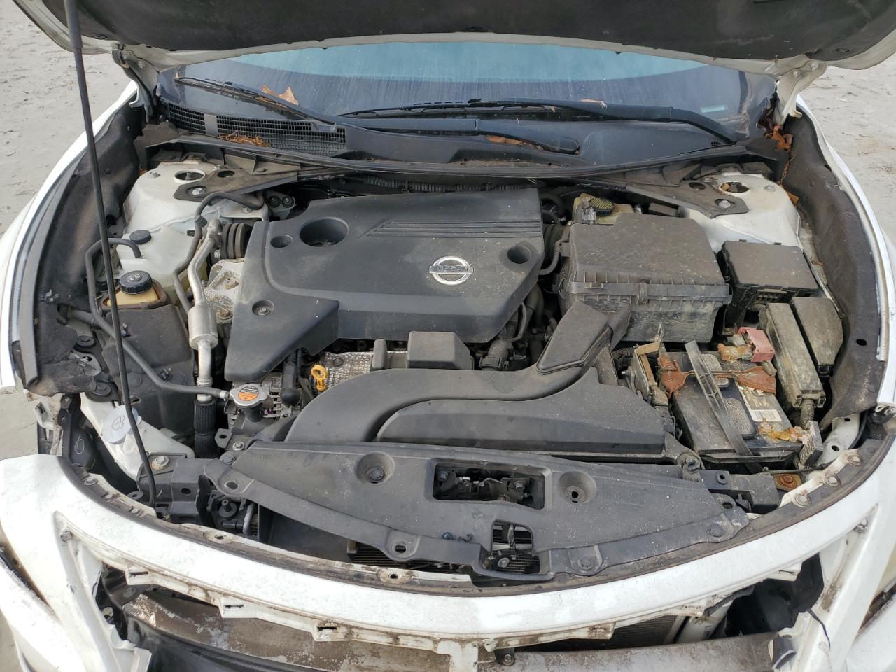 2015 Nissan Altima - Image 11