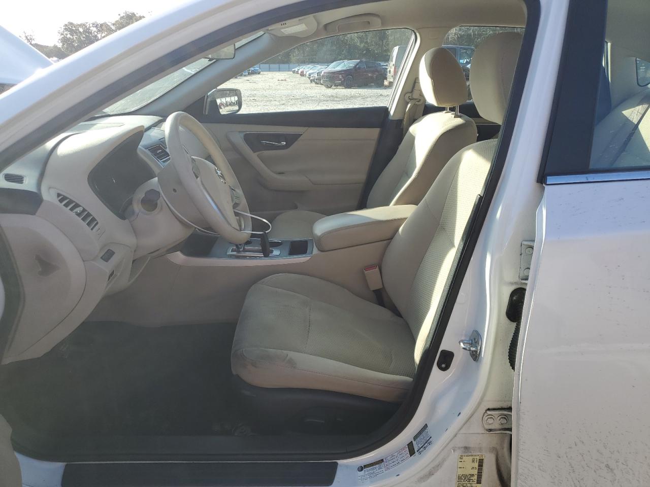 2015 Nissan Altima - Image 7