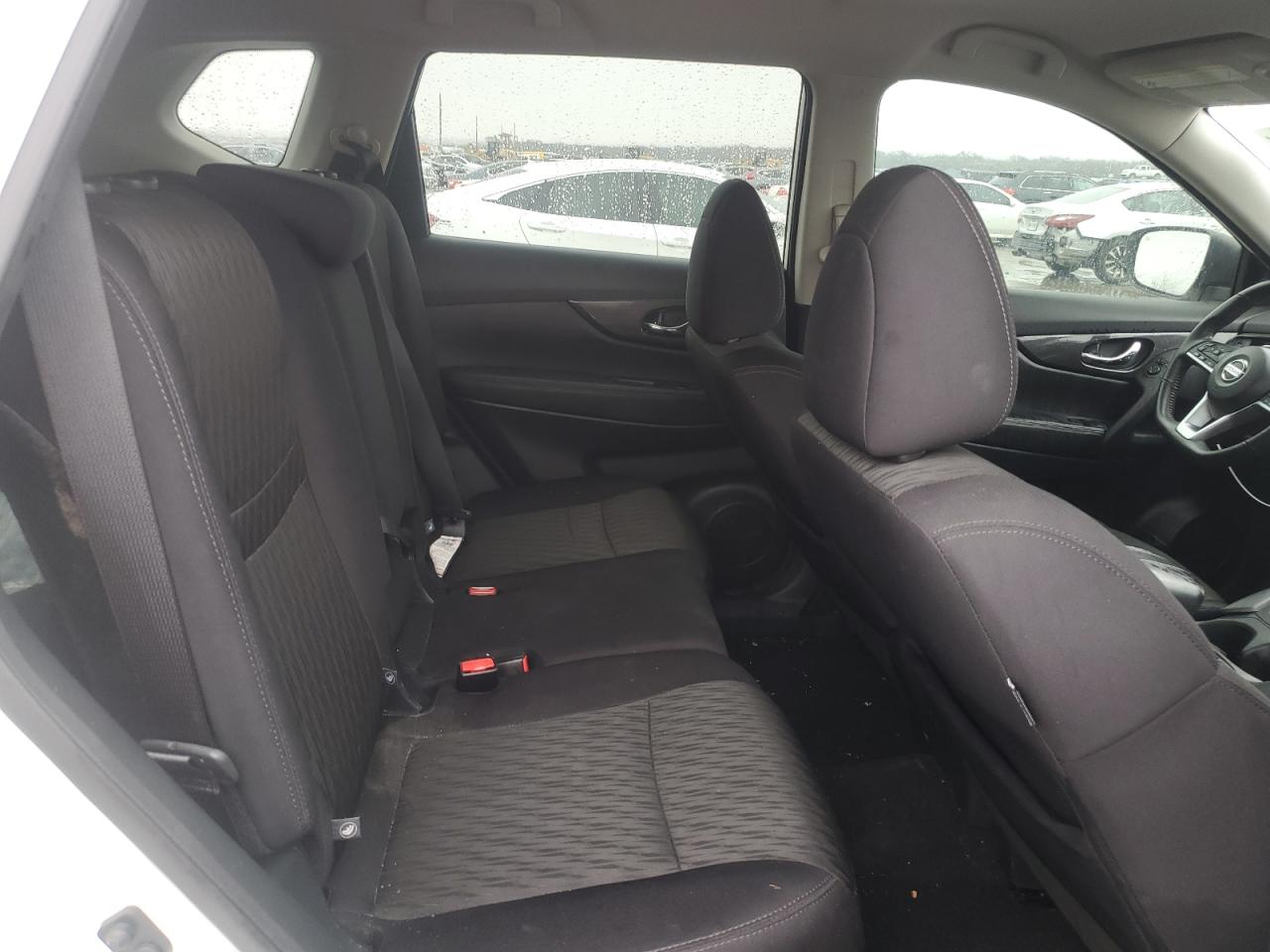 2019 Nissan Rogue - Image 11