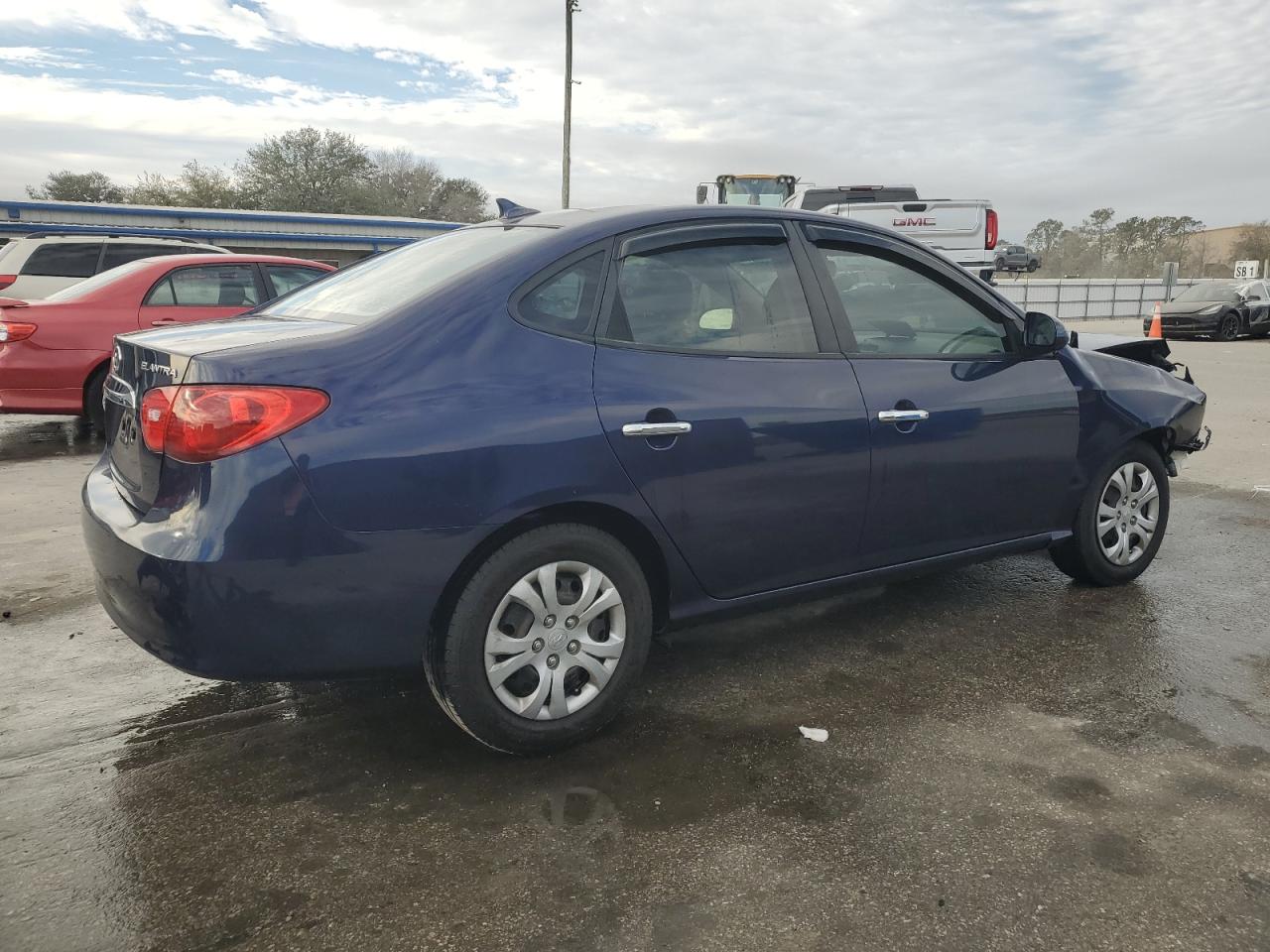 2010 Hyundai Elantra - Image 3