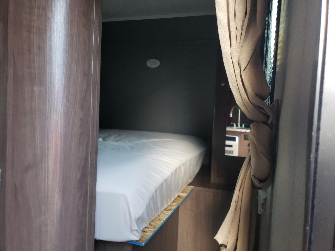 2018 OTHER DUTCHMAN HIDEOUT