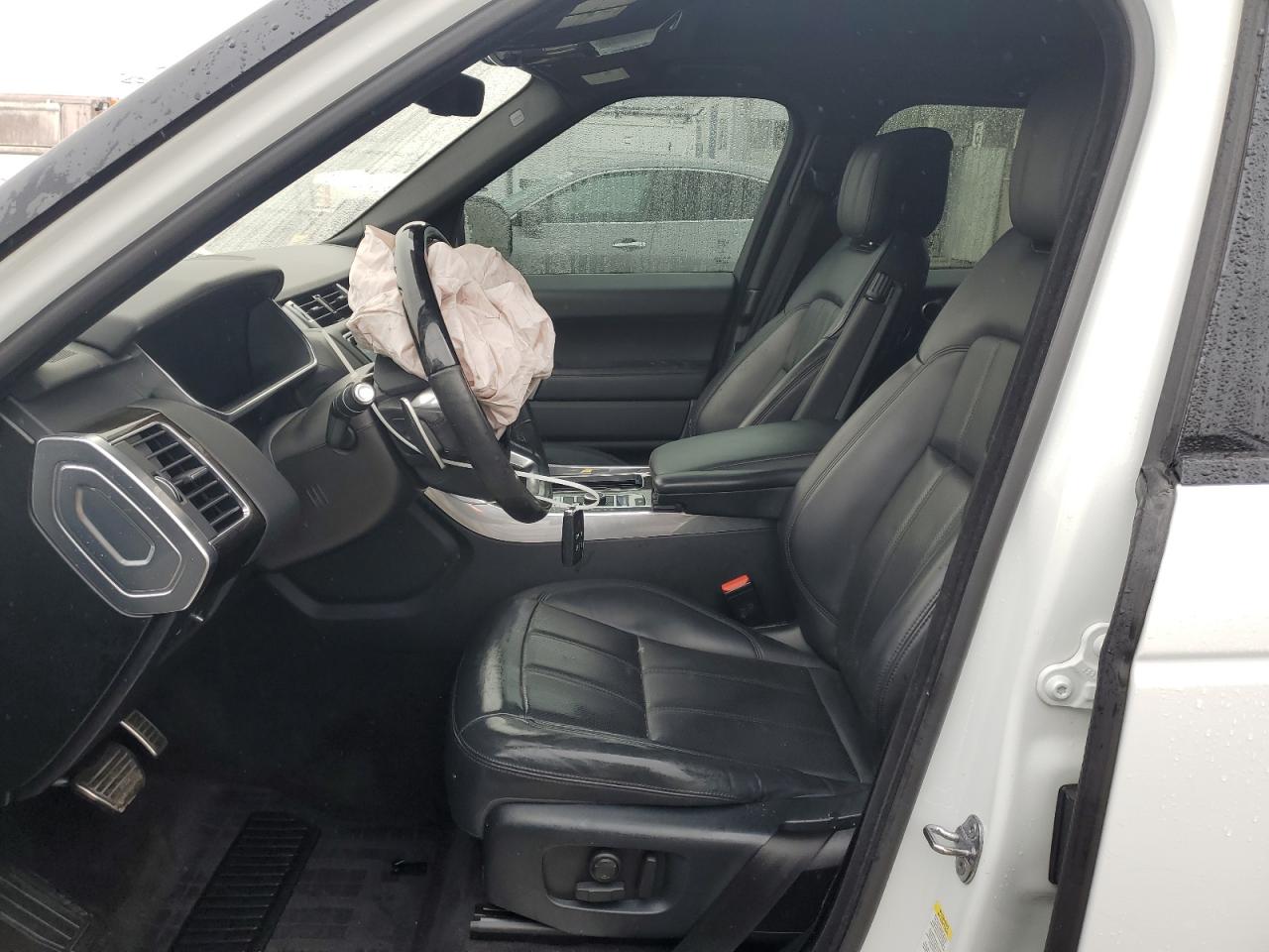 2020 Land Rover Range Rover - Image 7