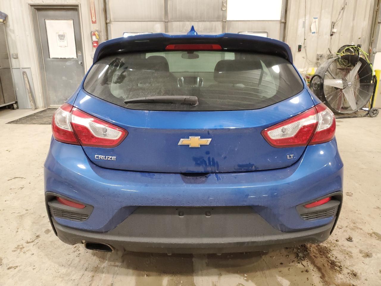 2017 Chevrolet Cruze - Image 6
