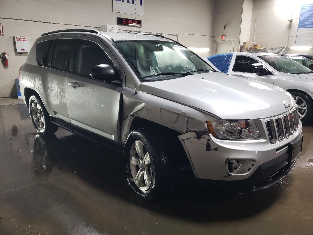 2011 Jeep Compass - Image 4