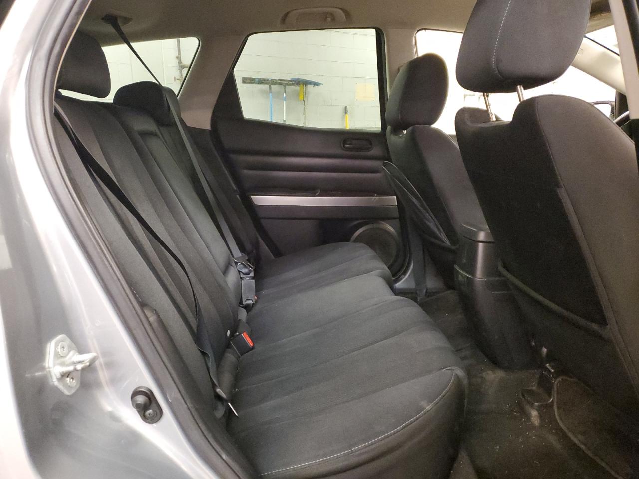 2010 Mazda CX-7 - Image 10