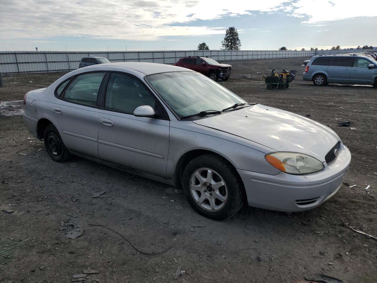 2006 Ford Taurus - Image 4