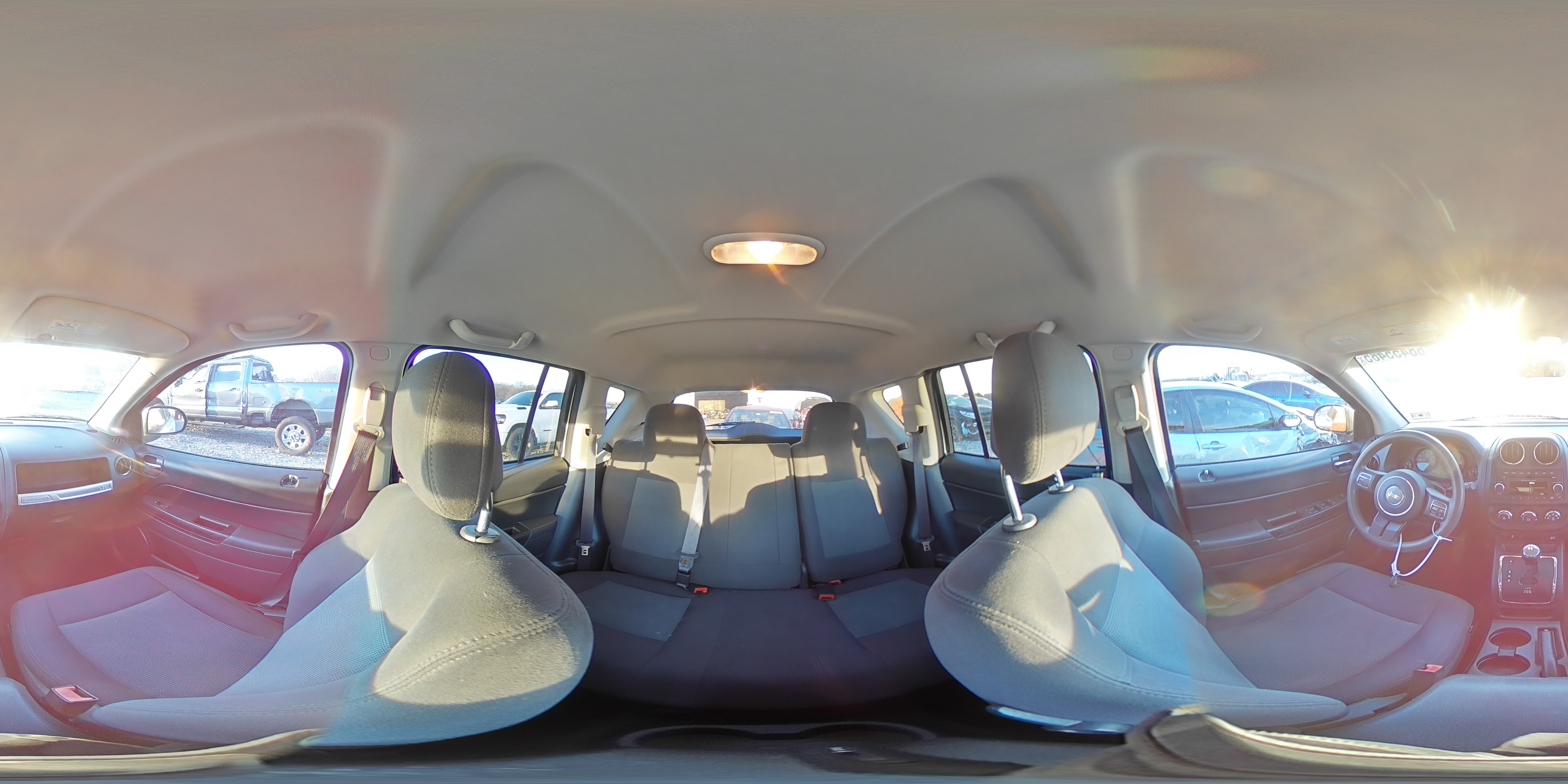 2015 Jeep Compass - Image 13