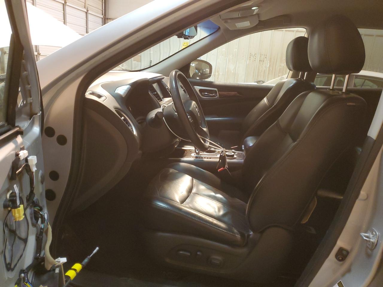 2016 Nissan Pathfinder - Image 7