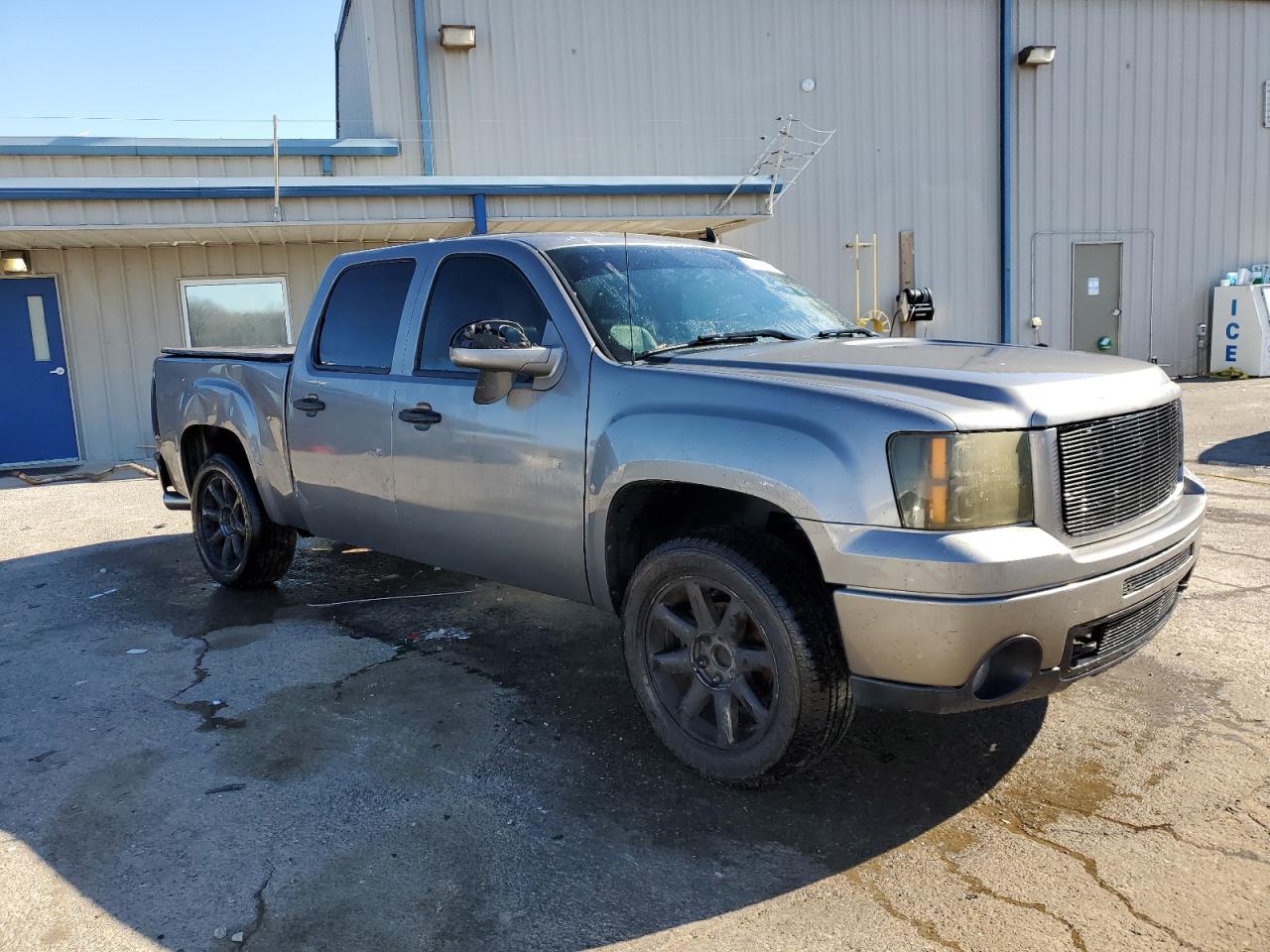 2012 GMC Sierra - Image 4